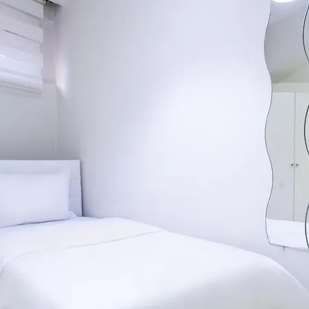 Central Apartment *